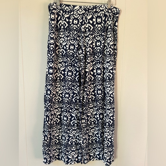 Women’s Lauren Ralph Lauren Wide Legged Pull on pants - Picture 3 of 5